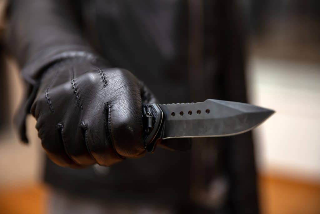 Bărbatul care a înjunghiat o fetiță în Londra este român – Ultimă oră