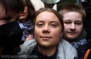 Greta Thunberg și alți activiști au intrat cu caiacele și bărcile cu motor în zona celei mai mari fabrici de gaze și petrol din Europa. Vor să blocheze totul