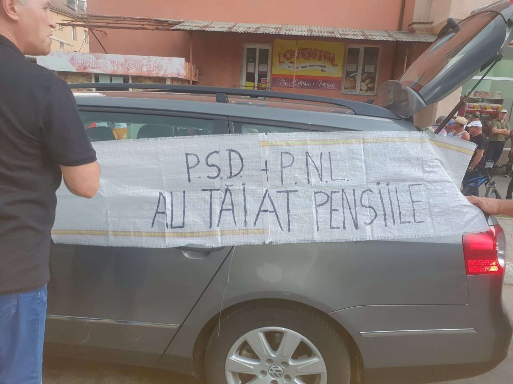 VIDEO: Tiberiu Bârstan, coordonator AUR Hunedoara, despre protestul pensionarilor mineri din Valea Jiului: AUR își exprimă solidaritatea deplină cu acești pensionari batjocoriți de PSD și PNL – 60m.ro