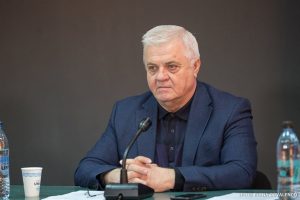În Constituția României trebuie replicată experiența germană, prin introducerea articolului despre dreptul oricărui stat românesc să adere la România – 60m.ro