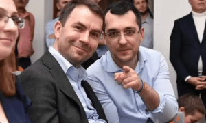 Scandal între neomarxiști! „Vlad Voiculescu este șeful pe plantații / Pune senatorii, pune deputații”. „Jocurile foamei” din USR, viral în partidul lui Lasconi – 60m.ro
