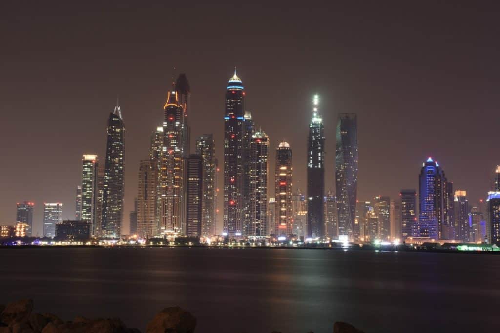 În Dubai se află cel mai înalt zgârie-nori din lume. Acum se construiește și al doilea. Câte etaje va avea