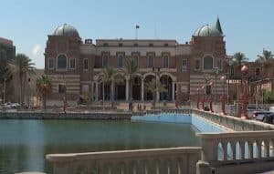 Șeful Băncii Centrale din Libia, aflat în exil, este optimist că va fi repus în funcție, după ce a fost nevoit să fugă de miliții