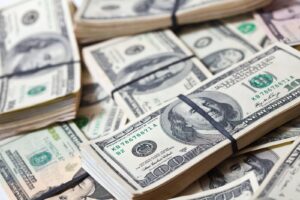 China, reacție după amenințarea lui Trump legat de taxarea drastică a importurilor: Nu va rezolva problemele SUA