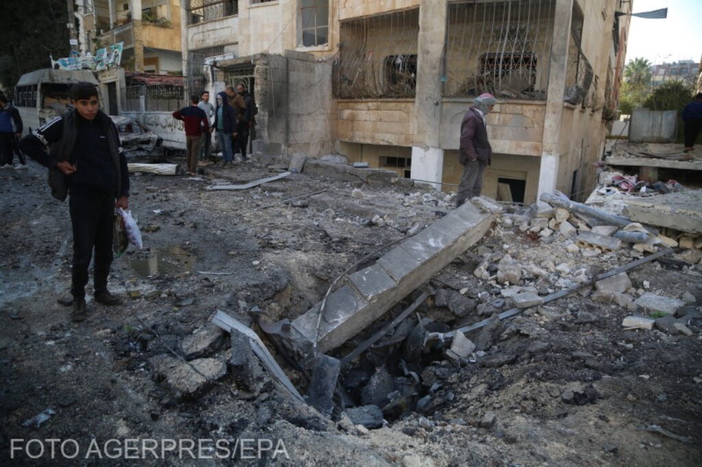 Avioane siriene și rusești lovesc asupra forțelor opoziției din nordul Siriei. Bombardamentele s-au intensificat – FOTO