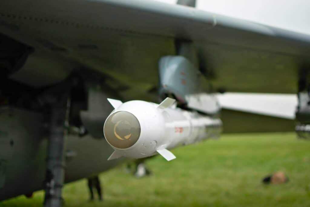 Ultima țigară a unui soldat rus, înainte de a fi ucis de o grenadă lansată cu drona /video