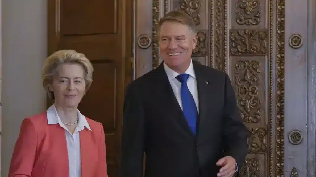 Dictatorul Iohannis cere instaurarea cenzurii în România. Stăpânii de la Bruxelles aprobă – 60m.ro