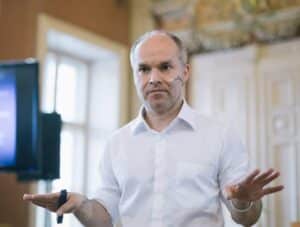 Funeriu, despre Antonescu: Mă întreb cât de mult urăște Crin-gură-mare-cap-mic poporul român!? Propune un securist ca președinte al României – 60m.ro