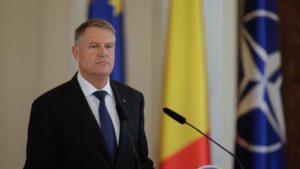 Ce pățește Iohannis dacă nu renunță de bună voie la funcția de președinte? – 60m.ro