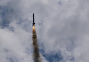 Ucraina a atacat un aerodrom din Marea Azov cu rachete americane. Rusia promite un răspuns