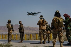 Precum americanii din Afganistan, rușii părăsesc Siria cu coada între picioare – 60m.ro