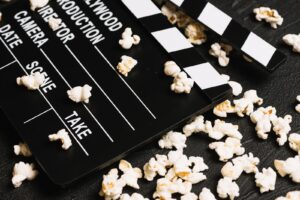 Celebritatea unui actor a dus la arestarea sa. Proiecția celui mai recent film s-a lăsat cu o busculadă în care o femeie a murit