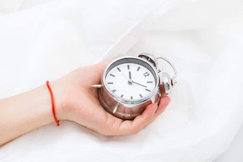 Donald Trump propune renunţarea la ora de vară: E foarte costisitoare