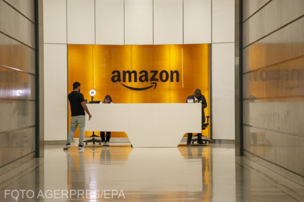 Grevă la Amazon în timpul sezonului aglomerat de sărbători. Mii de angajați vor picheta