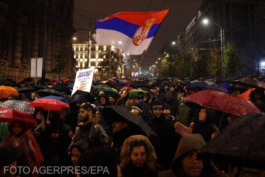 Preşedintele Serbiei insistă că nu va ceda puterea în faţa protestelor