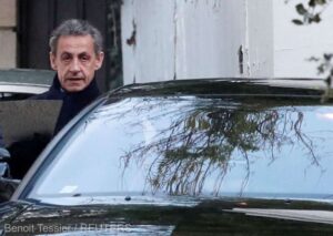 Sarkozy riscă 10 ani de închisoare. A început al 5-lea proces în care e acuzat de ”pact de corupţie” cu un ”dictator”