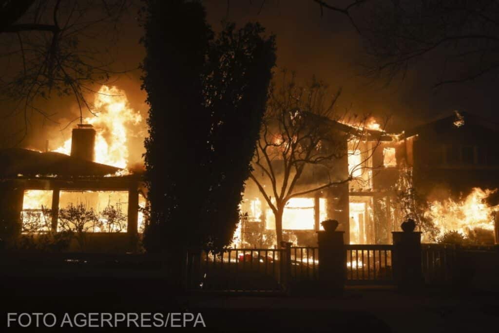 ”Dezastru natural istoric” în Los Angeles. Incendiile de vegetație au scăpat de sub control. ”Totul arde” – FOTO / VIDEO