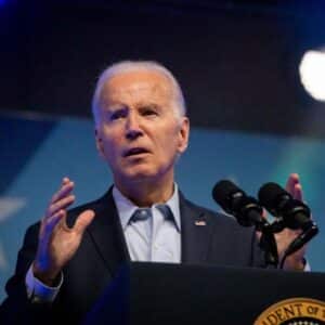 Joe Biden își anulează vizita istorică la Papa Francisc – incendiile catastrofale din Los Angeles îi schimbă planurile