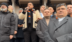 VIDEO LIVE George Simion: Astăzi, la lași, suntem alături de mii de români care îsi doresc o țară unită, suverană și demnă! – 60m.ro