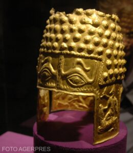 Cel mai mare pericol în care se află acum tezaurul dacic furat: Coiful de la Coțofenești, neprețuit, ar putea fi topit pentru aur
