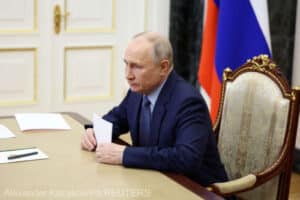 Cum spală Putin pe creier elevii de liceu. Au apărut noi manuale care atestă că Rusia a fost „forțată” să trimită trupe în Ucraina
