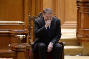 Trântorul Iohannis continuă să ne reprezinte la Bruxelles – 60m.ro