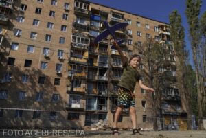 Kievul acuză Moscova că a lovit o şcoală folosită ca adăpost în regiunea Kursk