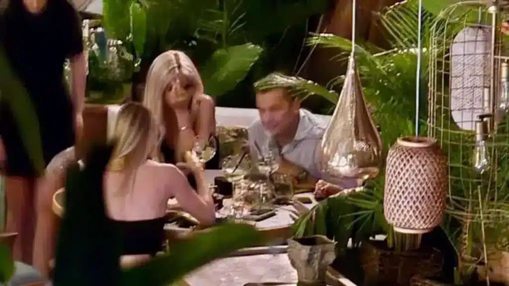 Vicol și Grindeanu au spart banii furați de la români în cluburi și petreceri de lux: Nordis a cheltuit 864.000 de lei pe „protocol” la cluburile de fițe NUBA – 60m.ro