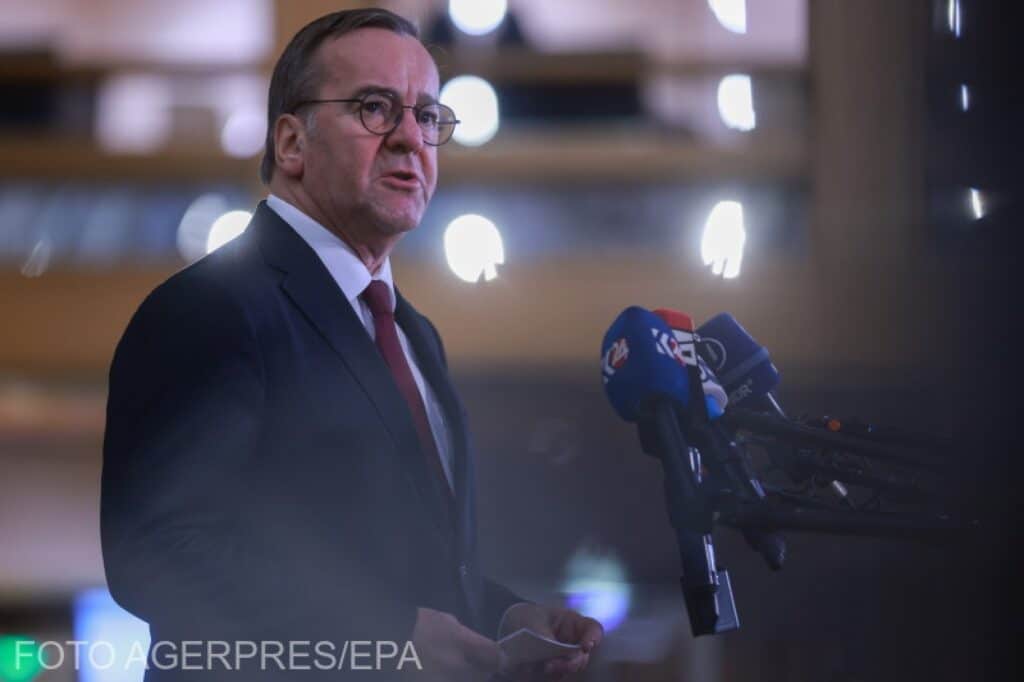 Ministrul Apărării din Germania consideră „inacceptabil“ discursul lui J.D. Vance