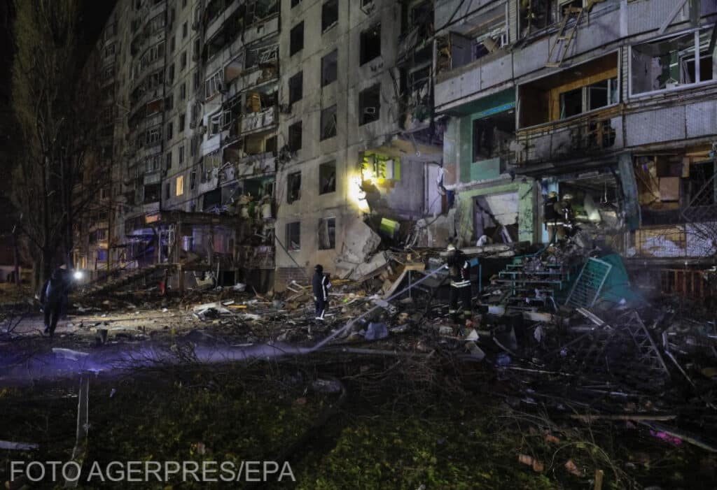 Zeci de persoane evacuate, după un atac cu dronă asupra orașului Dolynska, Ucraina: O mamă și doi copii au fost răniți