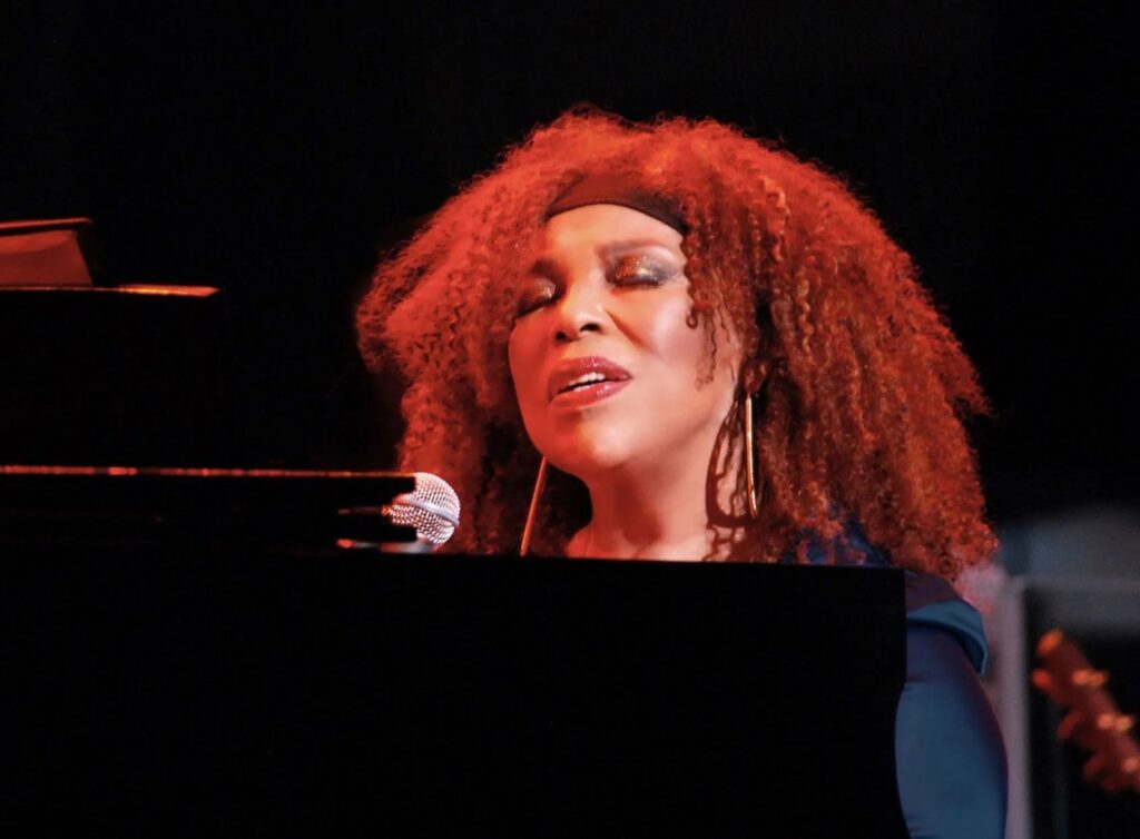 Doliu în lumea muzicii! Roberta Flack, vocea legendară a hitului „Killing me softly with his song”, a decedat la vârsta de 88 de ani