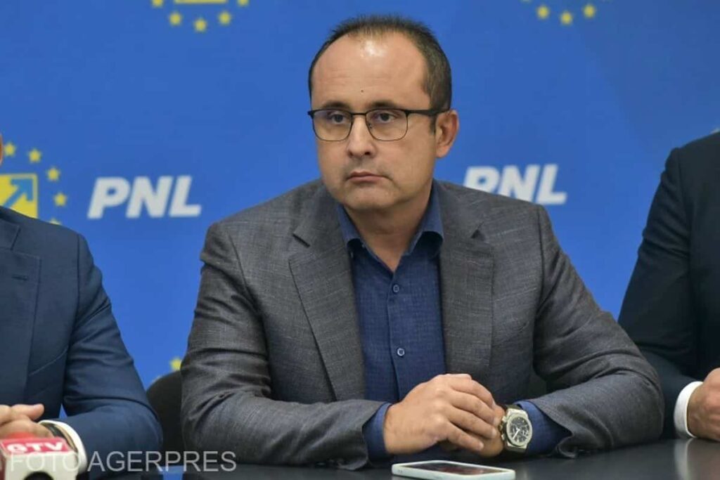 Decizii controversate: PNL șochează cu numiri incredibile, un stomatolog la Ministerul Energiei și un absolvent de teologie la Ministerul Economiei – 60m.ro
