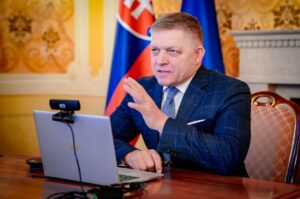 Lovitura de stat din România. Fico cere UE să rupă tăcerea – 60m.ro