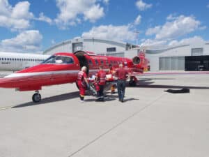 Patru victime ale incendiului din Macedonia de Nord au fost transportate cu o aeronavă română în Lituania