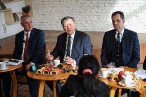 Crin Antonescu a uitat de români! Scrisoare de nemulțumire a Forumului Civic al Românilor din Covasna, Harghita și Mureș – 60m.ro