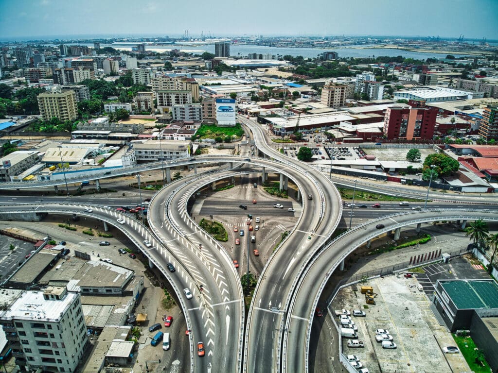 Fostul director al gigantului Credit Suisse, Thiam, vrea să fie președintele unei țări din Africa. Franța l-a ”eliberat de supunere”