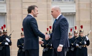 Franța își consolidează influența în România. Chirieac: „Dacă Macron vrea să ajute România, atunci chiar trebuie să-i deschidem ușa”