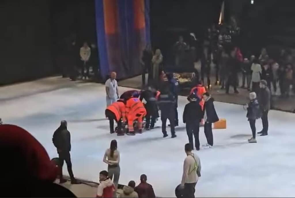 VIDEO cu impact emoțional! O acrobată a căzut de la înălțime în timpul unui spectacol din Chișinău