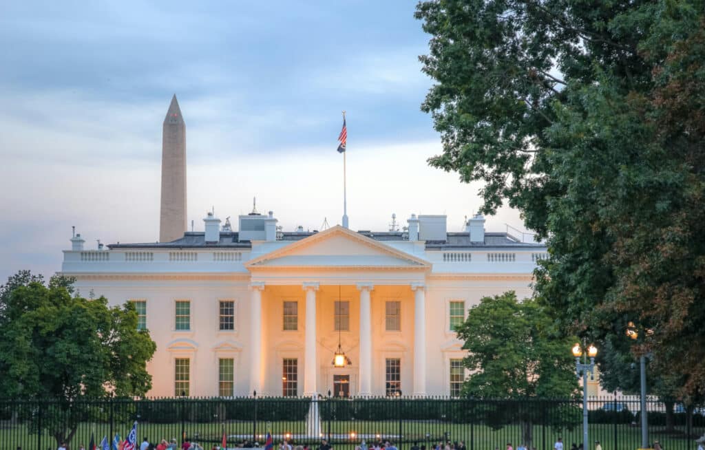 Casa Albă confirmă că un jurnalist a primit, din greșeală, informații militare clasificate / Update: Reacția lui Donald Trump