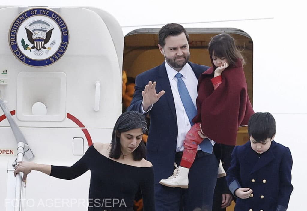 J. D. Vance și soția sa, Usha, musafiri nepoftiți în Groenlanda: Nu am lansat vreo invitație