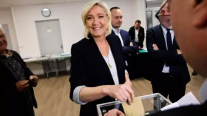 Marine Le Pen anunță o luptă pașnică pentru „drepturile civile” ale francezilor. „Vom lua exemplu de la Martin Luther King” – 60m.ro