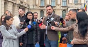 CONFERINTA-MIHAI-ENACHE-SI-GEORGIANA-TEODORESCU