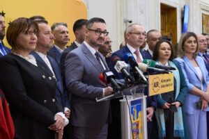 Dan-Tanasa-2048x1365