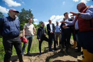 Salina Praid, sufocată de sinecuri politice: 600 de angajați la birou în București, în timp ce minerii scot sare cu mâinile goale – 60m.ro