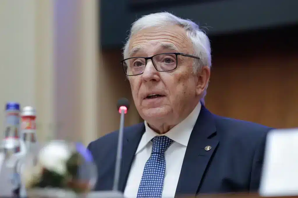 Nicușor i-a pus gând rău lui Isărescu. Are în plan să îl schimbe – 60m.ro