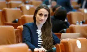 Oana Țoiu nu a lucrat în privat, direct parazit la stat – 60m.ro