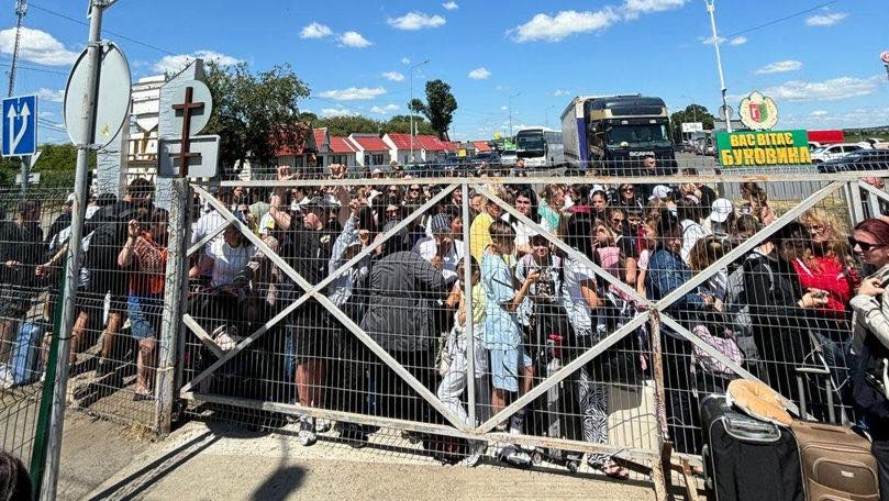 AUR condamnă ferm abuzul autorităților ucrainene împotriva celor aproximativ 200 de elevi și profesori români ținuți cu forța în vamă – 60m.ro