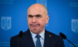 Silviu Mănăstire, fost secretar general adjunct al PNL: Bolojan, un multiplu sinecurist, şi-a umflat veniturile folosind influenţa politică, la fel cum el îi acuză pe alții că procedează – 60m.ro