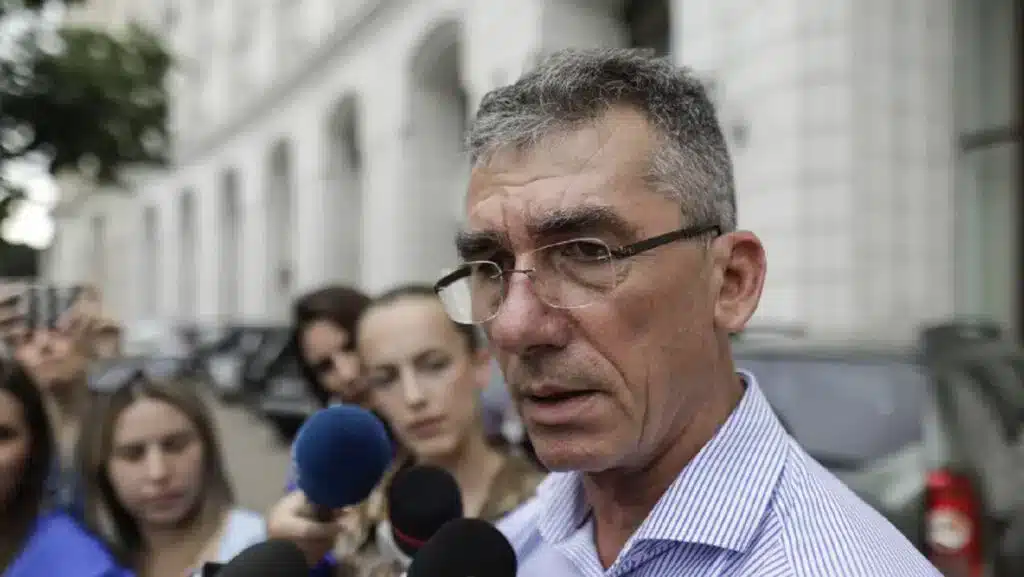 Șefii de sindicate au trădat angajații ANAF. Sunt vânduți partidelor, au primit bani, funcții și sinecuri – 60m.ro