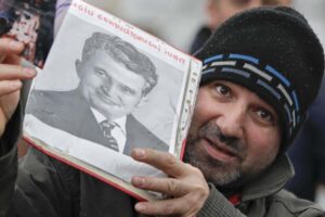 Ceaușescu, noul dușman de clasă! Operațiunea de reeducare a plevei societății – 1 miliard de euro – 60m.ro